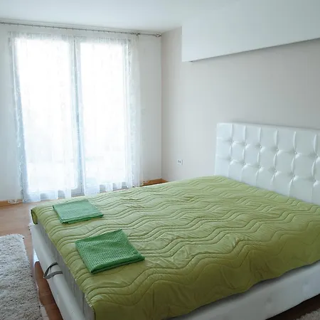 Hostel Atina Lux