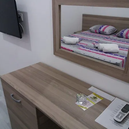 Atina Lux Hostel Leskovac (Jablanica)